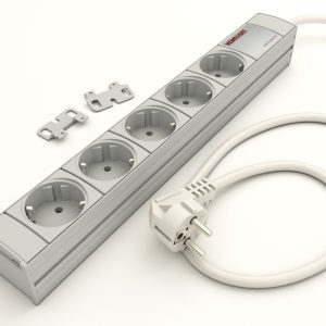 <div style="font-size:110%;font-weight: bold;color:rgb(127,0,0);">3.300.005.1</div>  DI-STRIP Compact hálózati elosztó 5db aljzattal